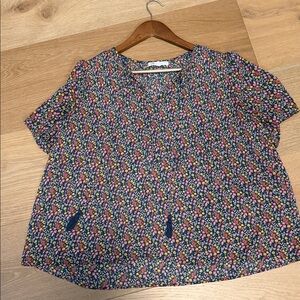 DR2 Floral Top
